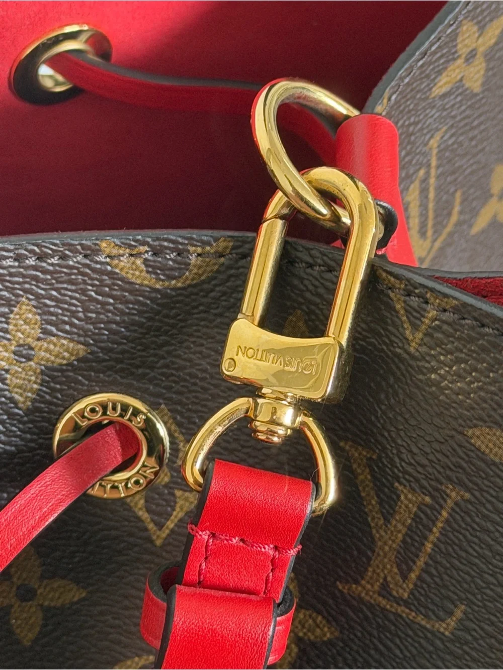 Louis Vuitton Monogram Neonoe MM Coquelicot - RED